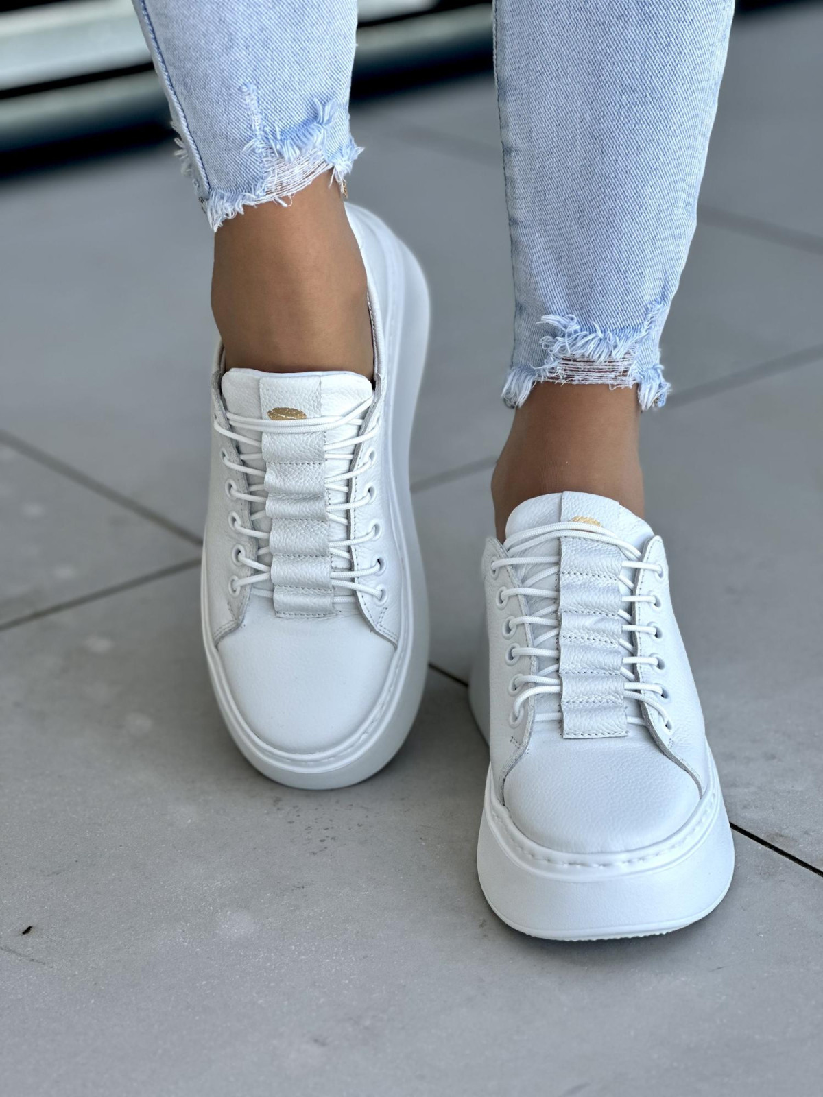 Białe-trampki-damskie-skórzane-OLEKSY-polskiej-produkcji