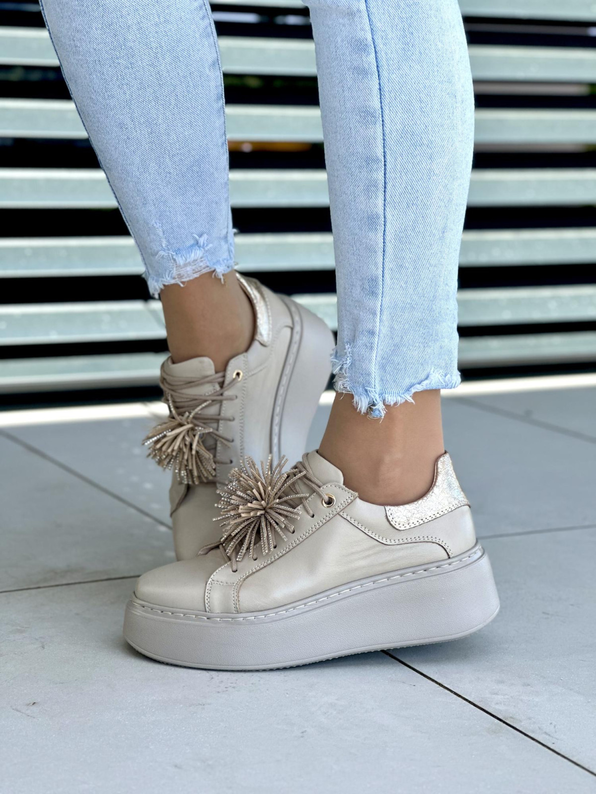 Bezowo-złote-trampki-damskie-Oleksy-skóra-naturalna