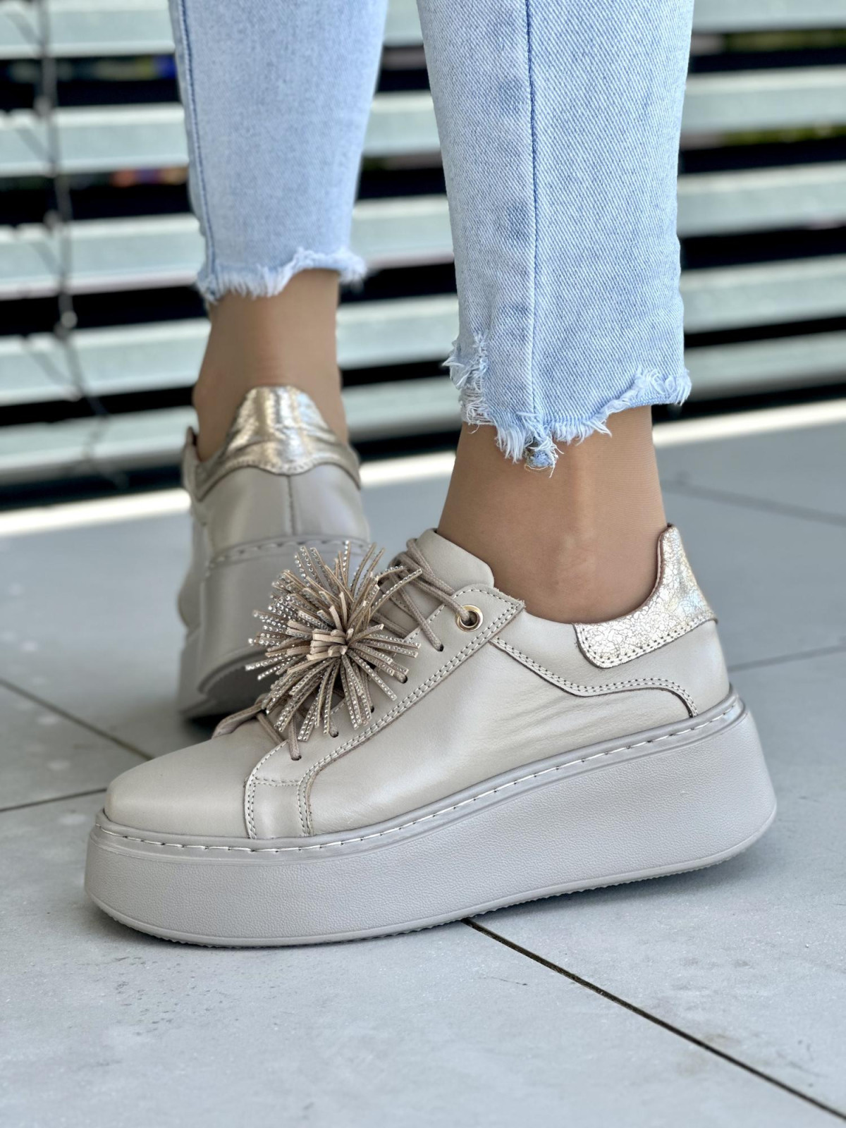 Bezowo-złote-trampki-damskie-Oleksy-skóra-naturalna