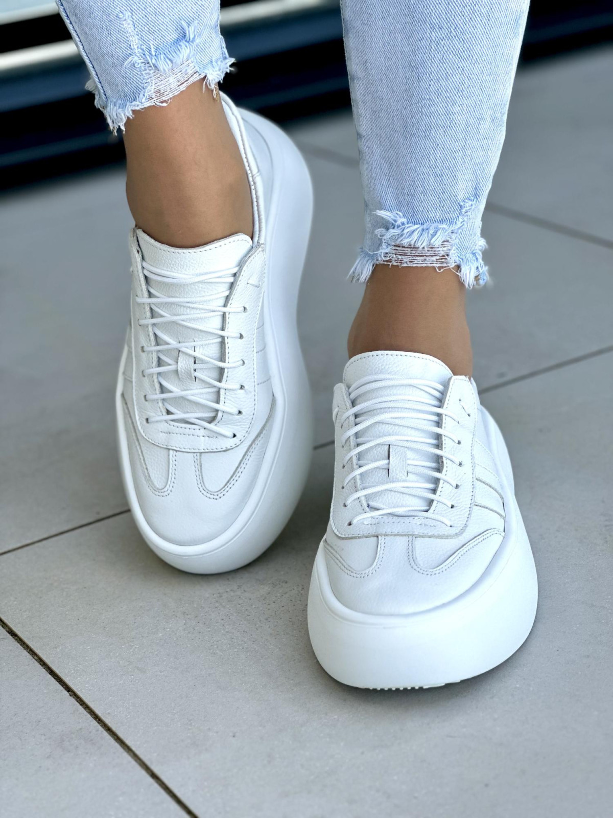 Białe-trampki-damskie-skorzane-OLEKSY