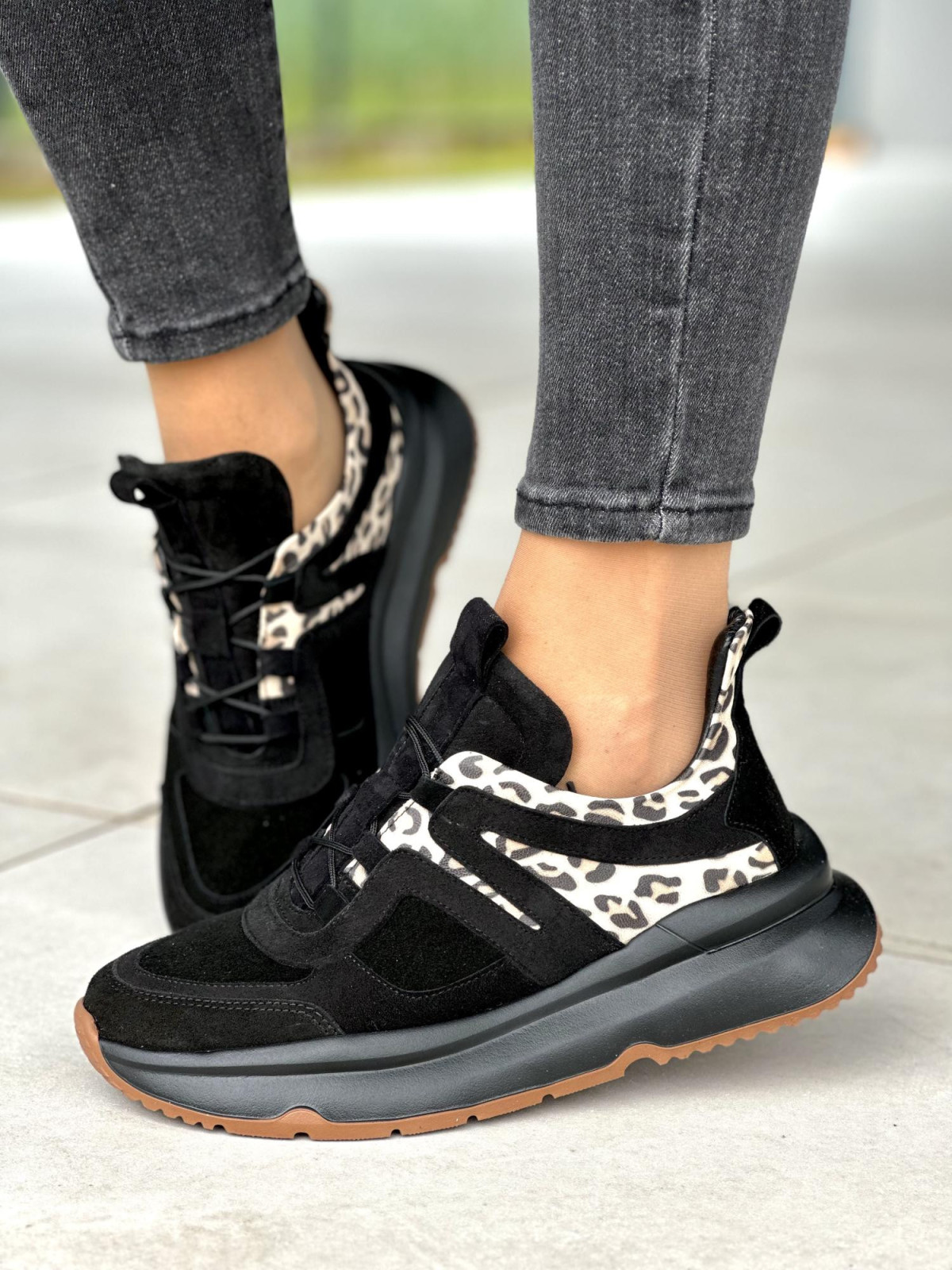 Czarne-sneakersy-damskie-skorzane-OLEKSY-polska-produkcja