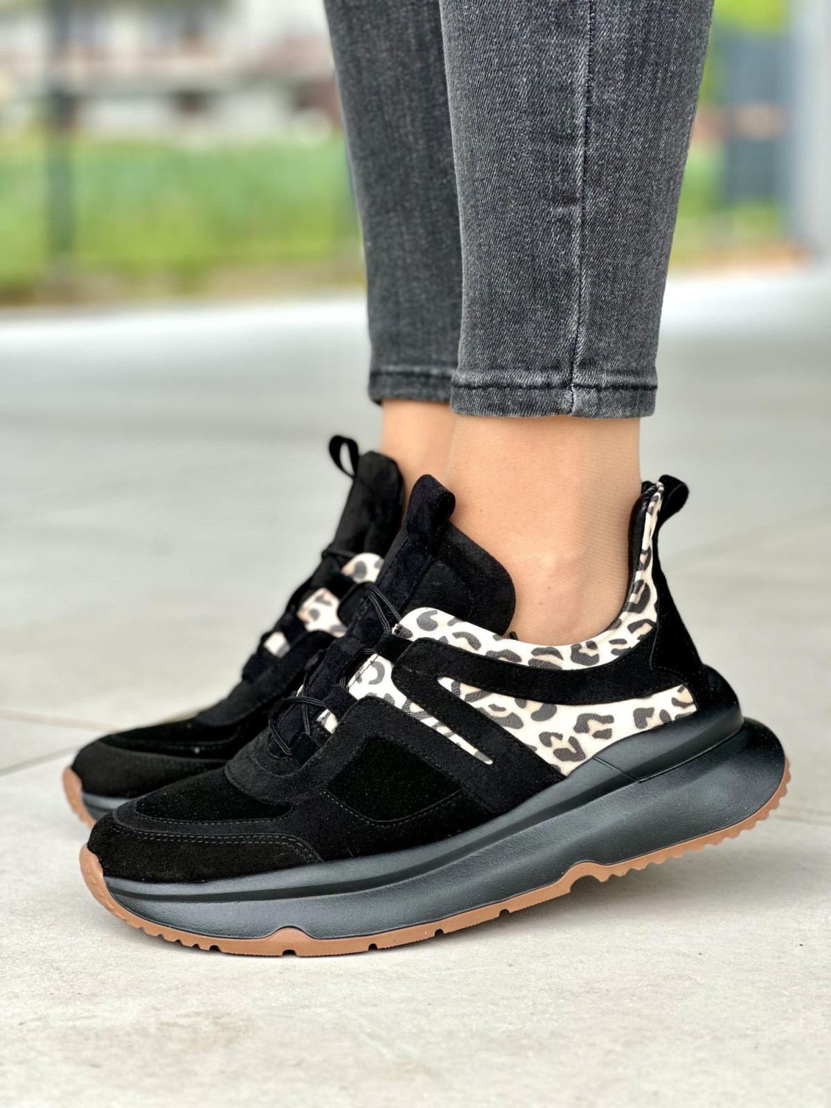 Czarne-sneakersy-damskie-skorzane-OLEKSY-polska-produkcja