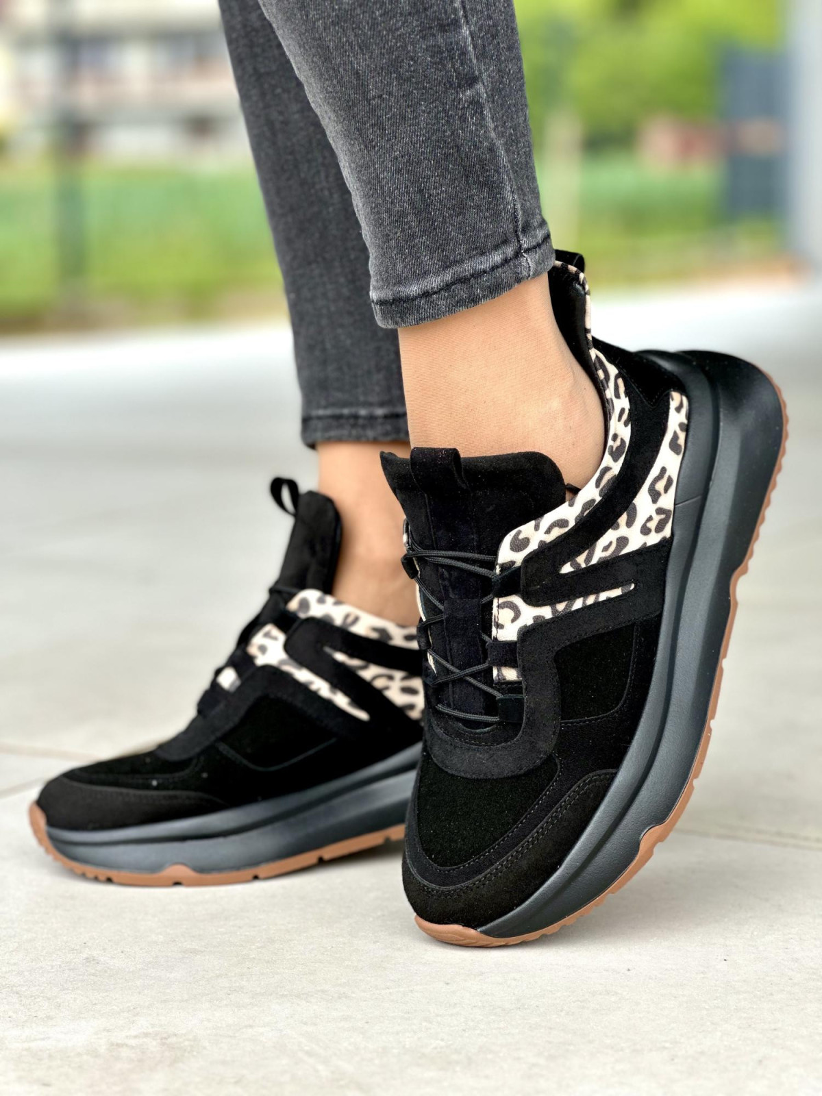 Czarne-sneakersy-damskie-skorzane-OLEKSY-polska-produkcja