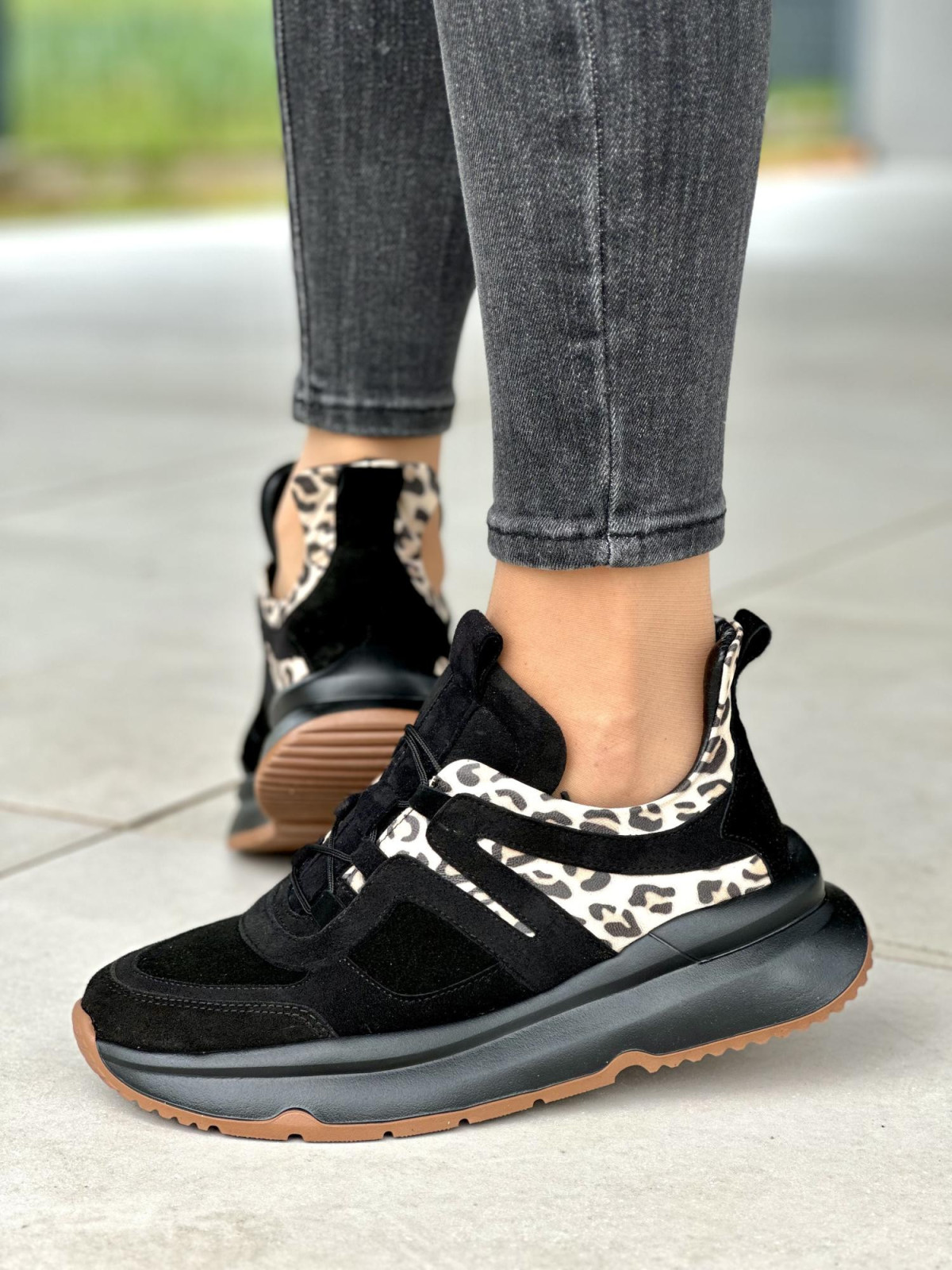 Czarne-sneakersy-damskie-skorzane-OLEKSY-polska-produkcja