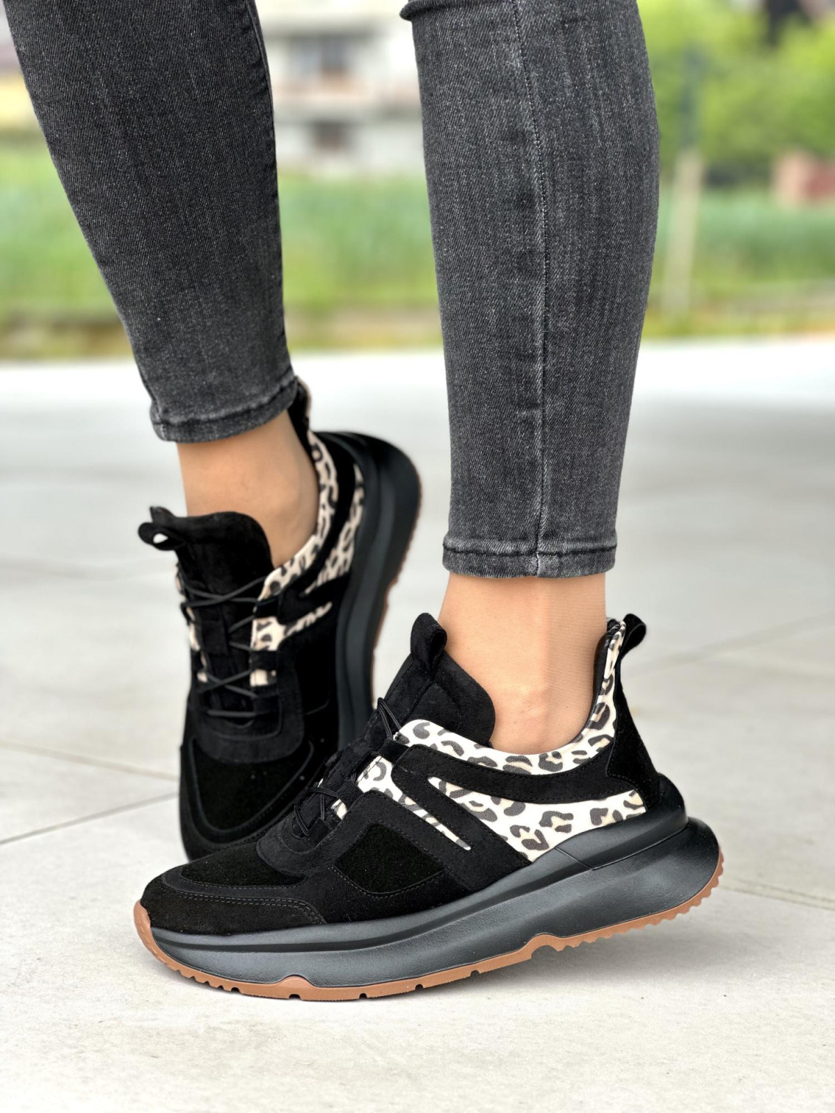 Czarne-sneakersy-damskie-skorzane-OLEKSY-polska-produkcja