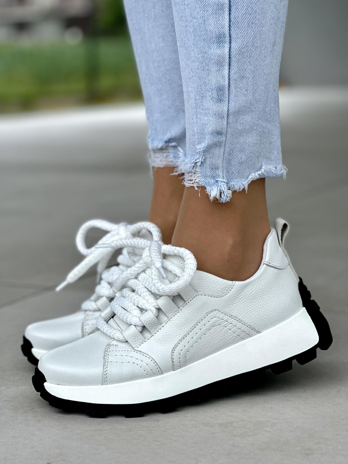 Biale-sneakersy-damskie-OLEKSY-ze-skory-naturalnej-polskiej-produkcji