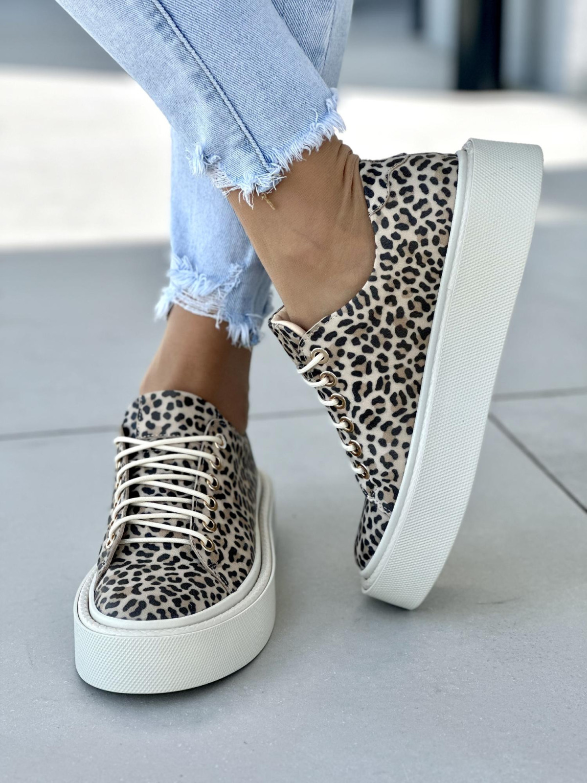 Bezowe-trampki-damskie-skorzane-OLEKSY-polskiej-produkcji