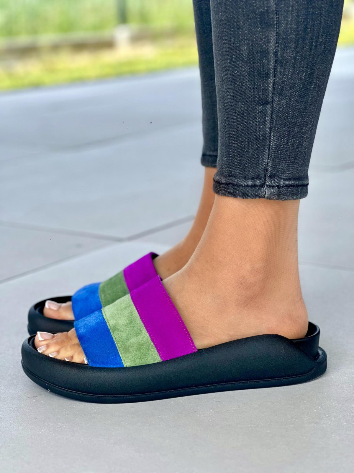 Wygodne-wielokolorowe-klapki-OLEKSY-skorzane