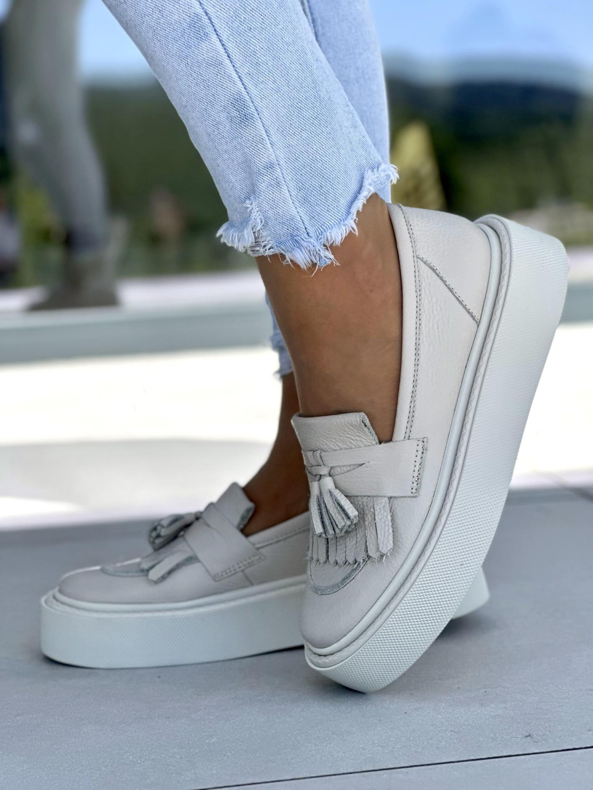 Bezowe-mokasyny-damskie-skorzane-OLEKSY-polskiej-produkcji