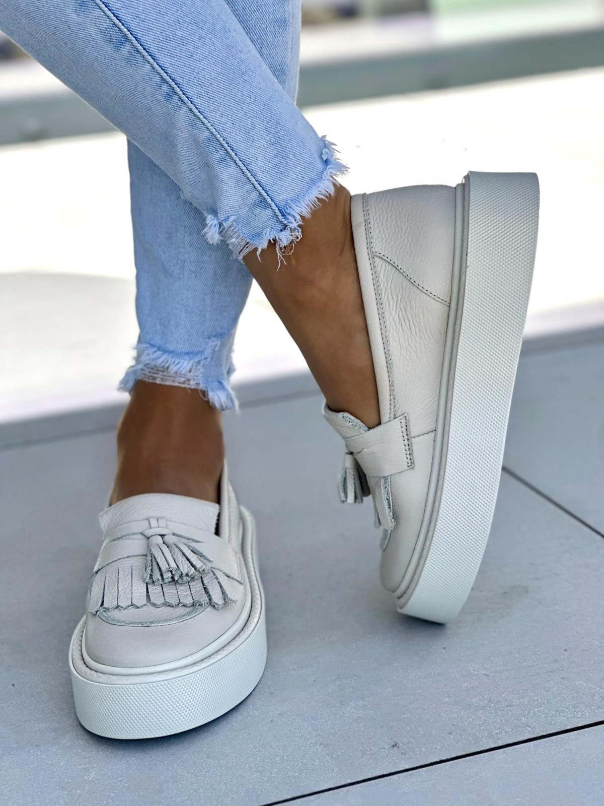 Bezowe-mokasyny-damskie-skorzane-OLEKSY-polskiej-produkcji