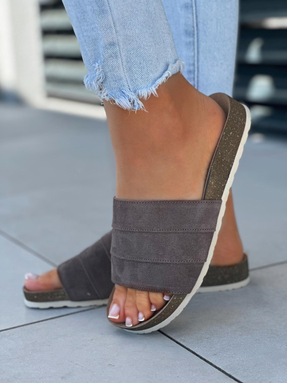 Bardzo-wygodne-brazowe-klapki-OLEKSY-ze-skory-naturalnej-polskiej-produkcji