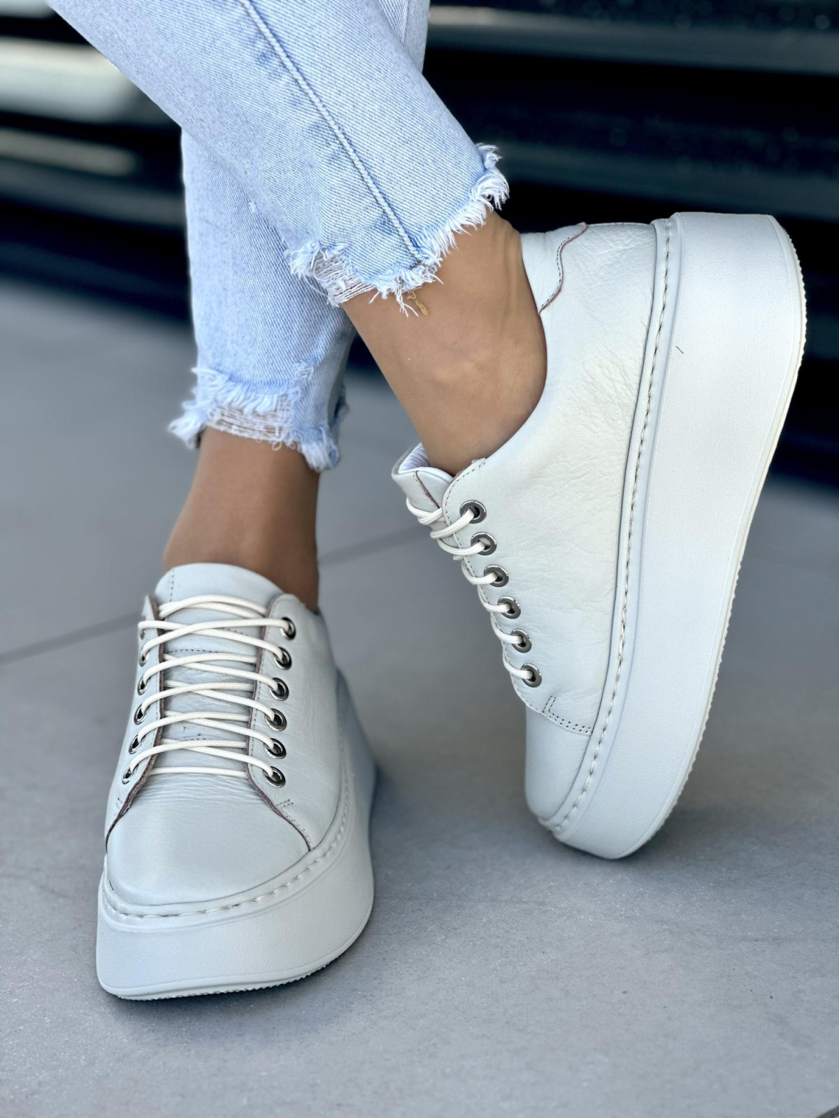 Bezowe-trampki-damskie-skorzane-OLEKSY-polskiej-produkcji