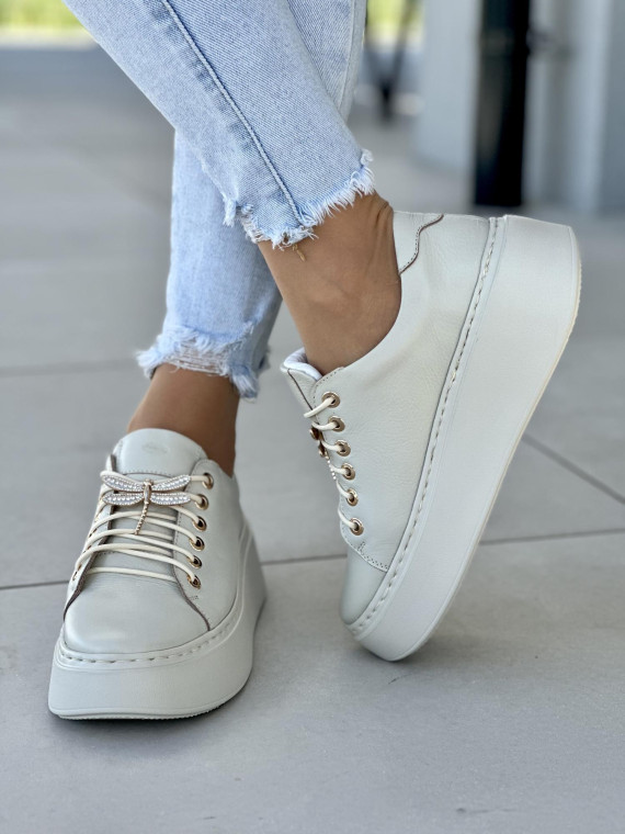 Bezowe-trampki-damskie-skorzane-OLEKSY-polskiej-produkcji-na-grubej-podeszwie