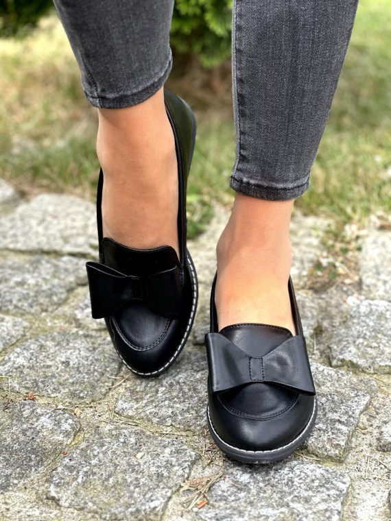 Czarne-klasyczne-mokasyny-damskie-skorzane-OLEKSY-polskiej-produkcji
