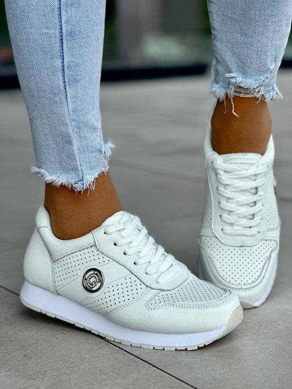 Biale-sneakersy-damskie-ze-skory-naturalnej