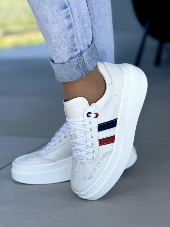 Biale-sneakersy-damskie-skorzane-OLEKSY-polskiej-produkcji-na-grubej-podeszwie