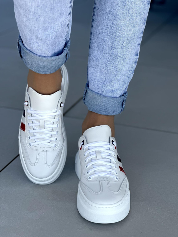 Biale-sneakersy-damskie-skorzane-OLEKSY-polskiej-produkcji-na-grubej-podeszwie