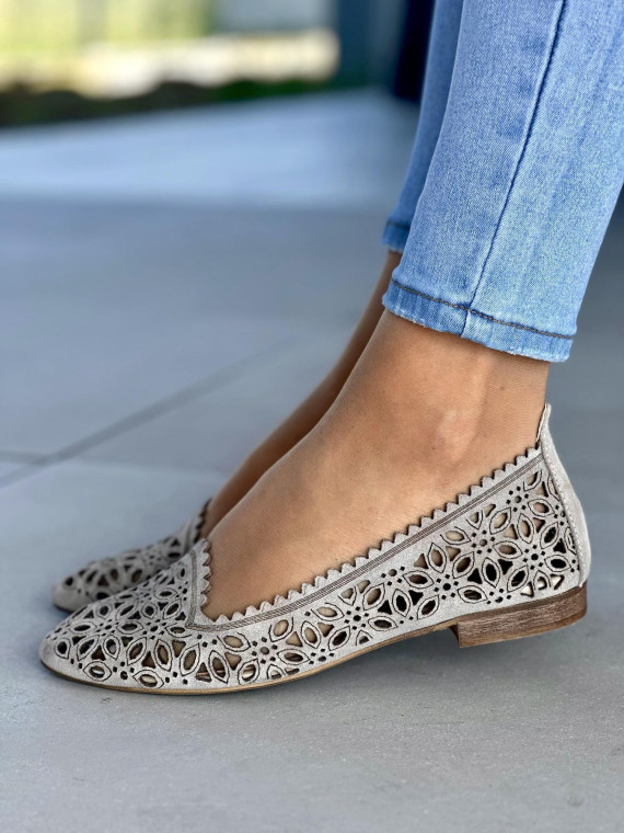 Piekne-azurowe-bezowe-baleriny-damskie-skorzane-OLEKSY-polskiej-produkcji