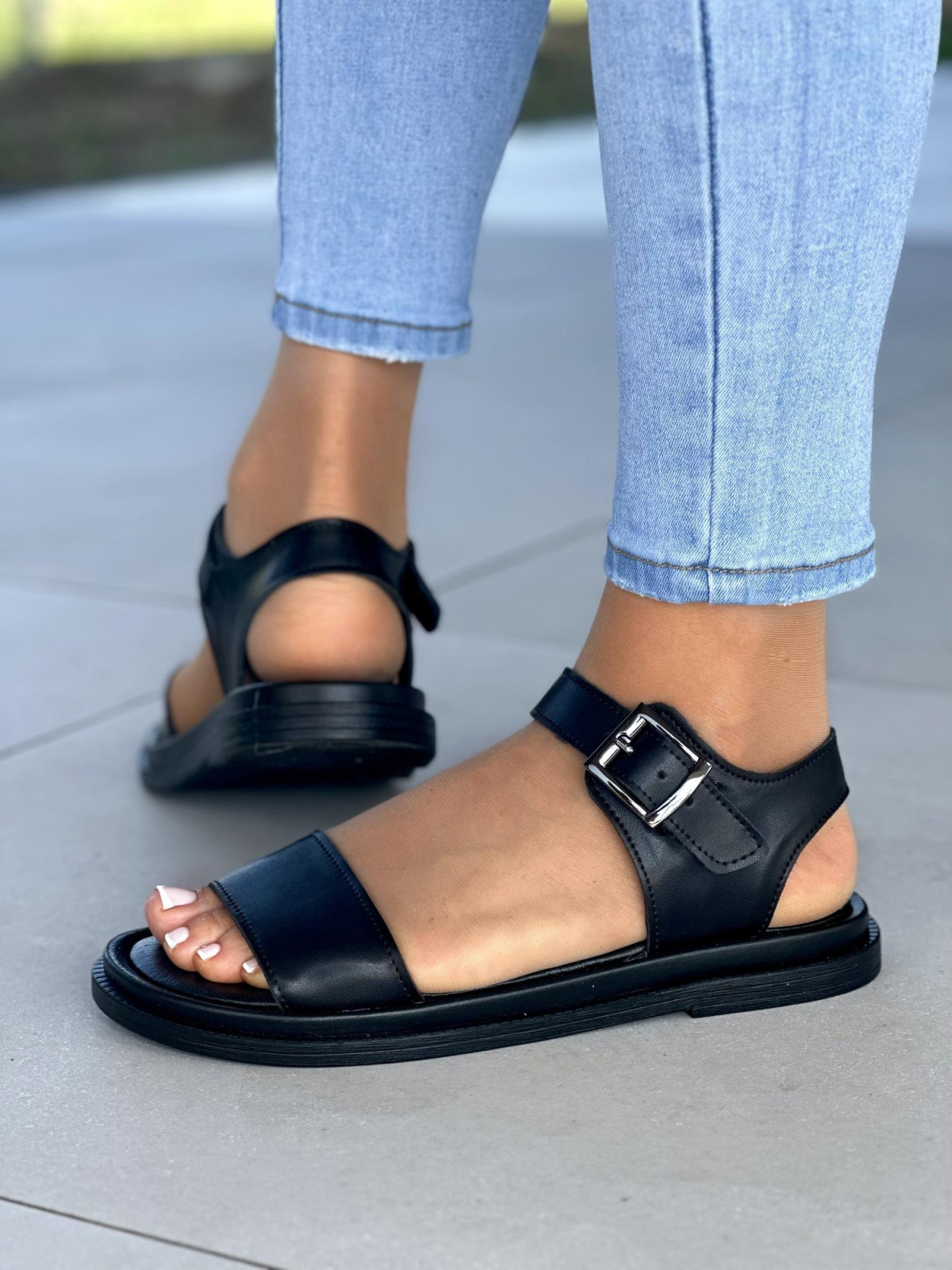 Czarne-sandaly-damskie-skorzane-OLEKSY-polskiej-produkcji