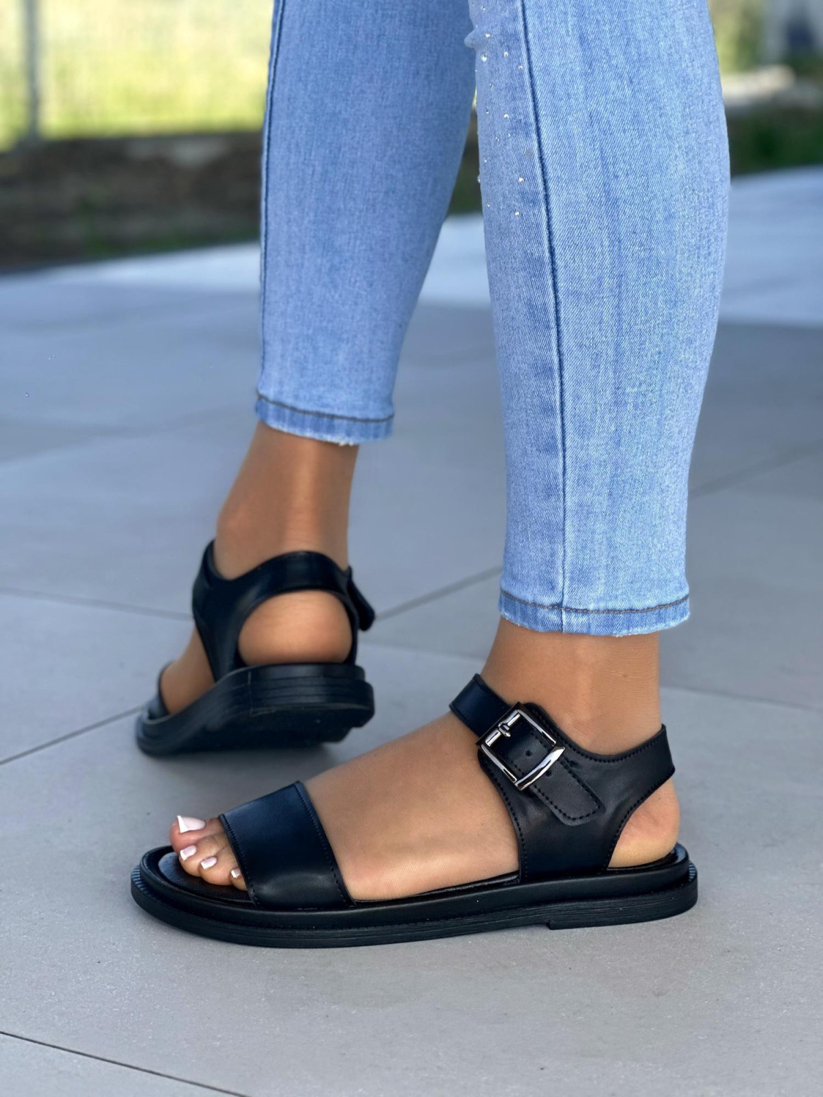 Czarne-sandaly-damskie-skorzane-OLEKSY-polskiej-produkcji