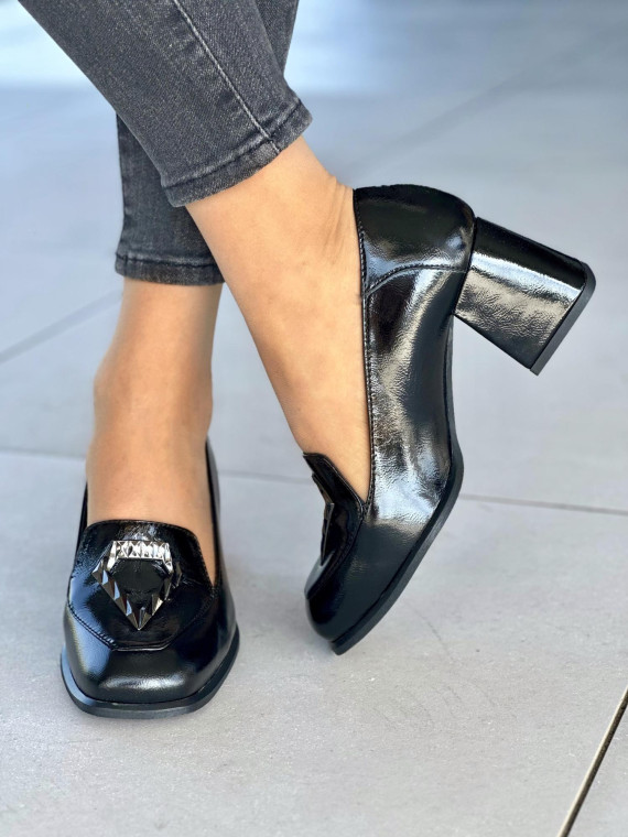 Czarne-polbuty-damskie-OLEKSY-ze-skory-naturalnej-polskiej-produkcji-na-wygodnym-obcasie