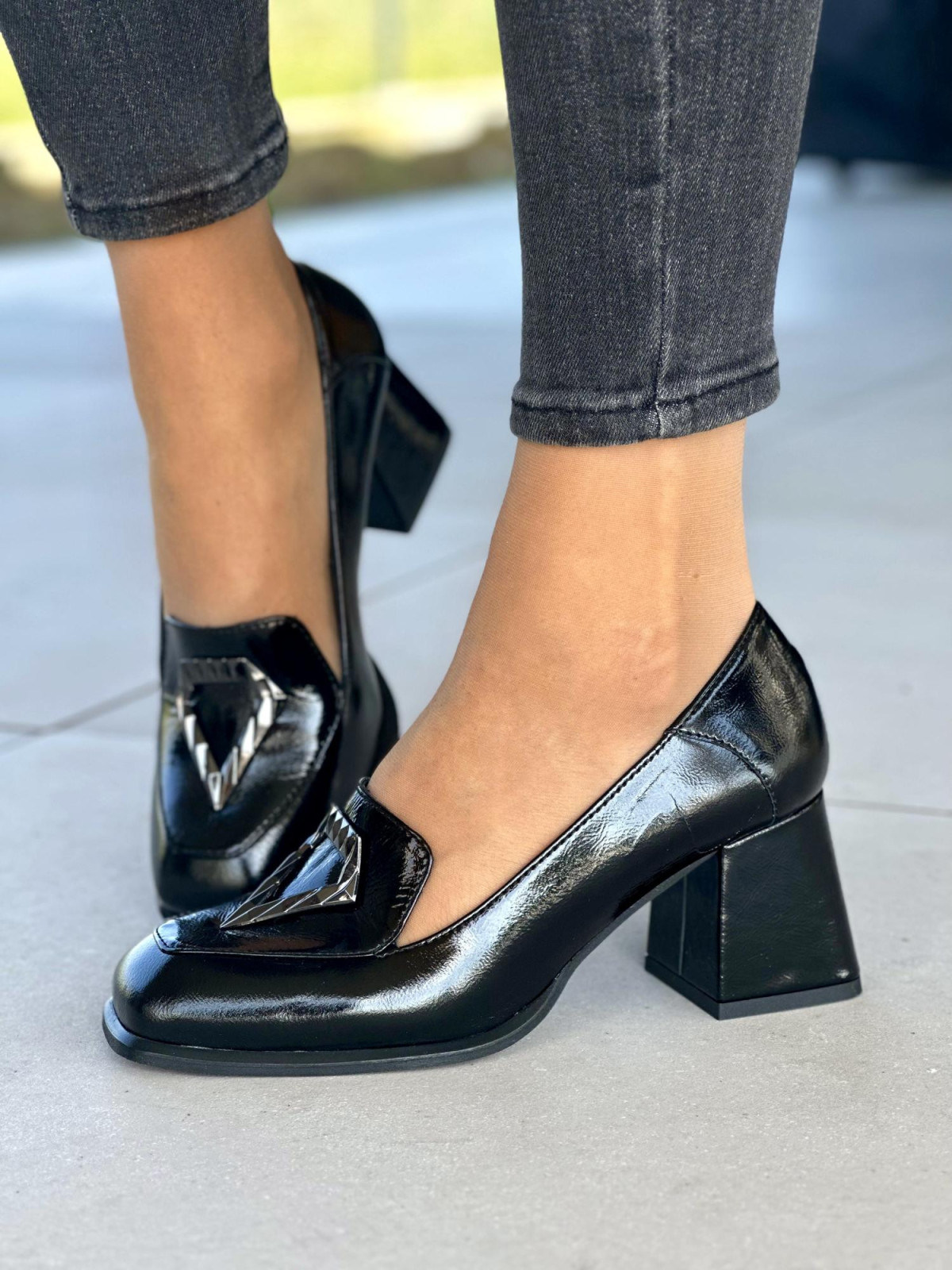 Czarne-polbuty-damskie-OLEKSY-ze-skory-naturalnej-polskiej-produkcji-na-wygodnym-obcasie