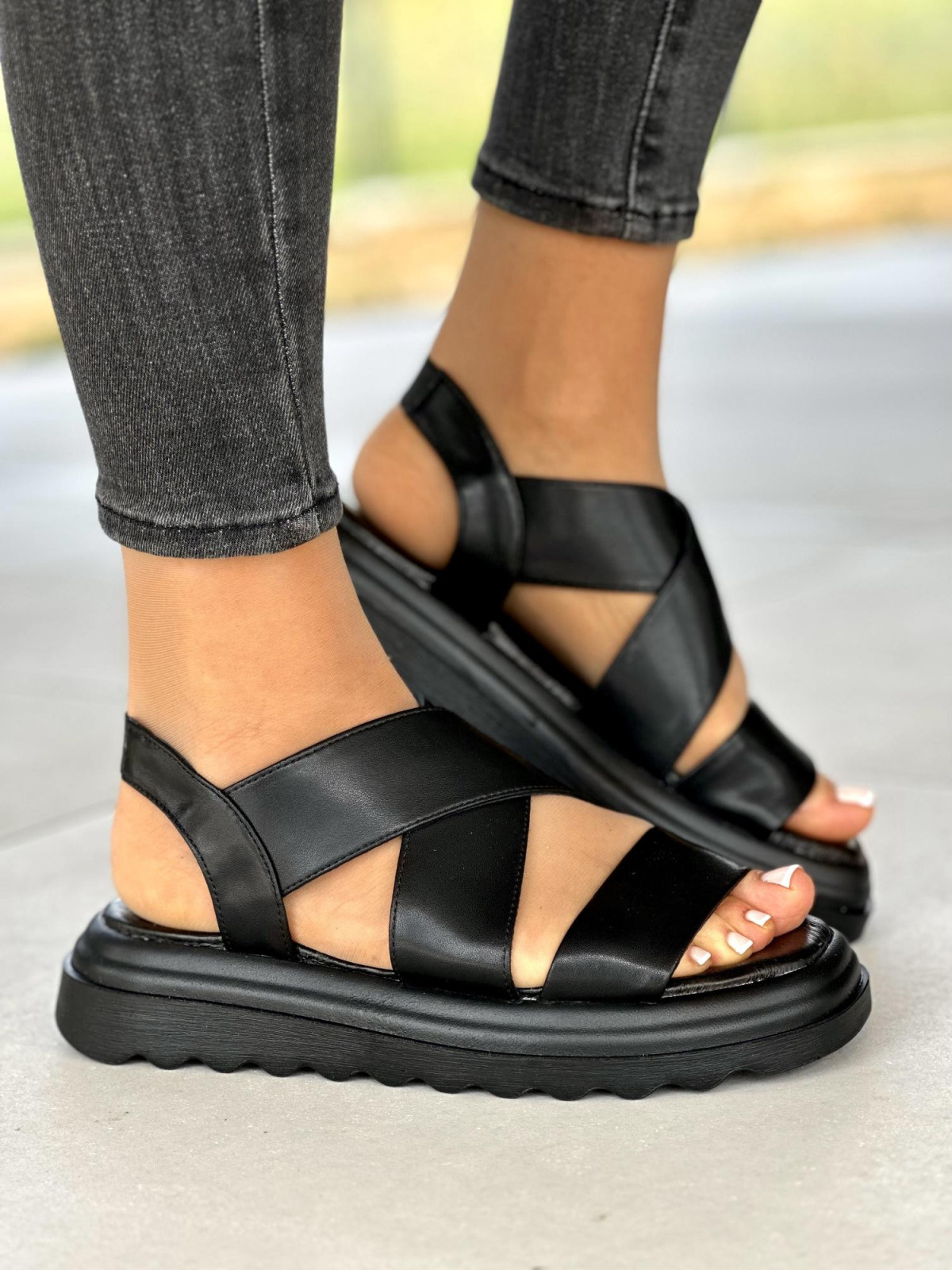 Sandaly-damskie-skorzane-OLEKSY-na-wygodnej-podeszwie-polskiej-produkcji