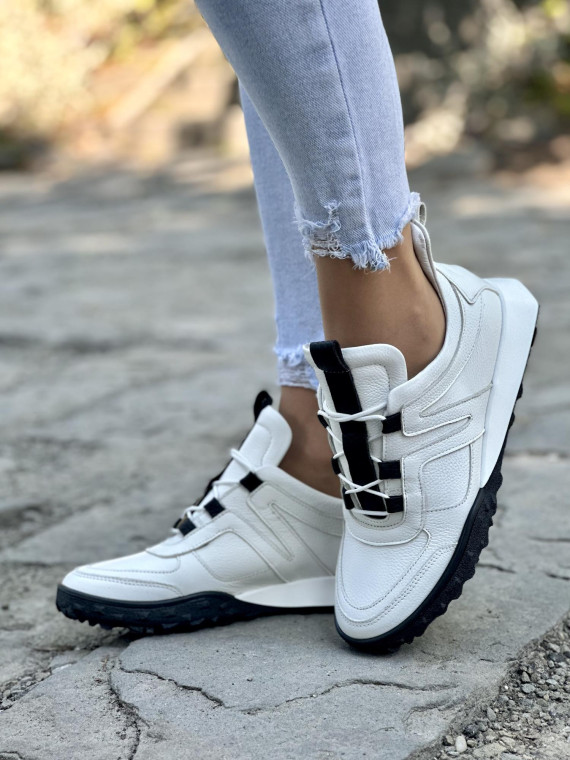 Biale-sneakersy-OLEKSY-ze-skory-naturalnej-polskiej-produkcji