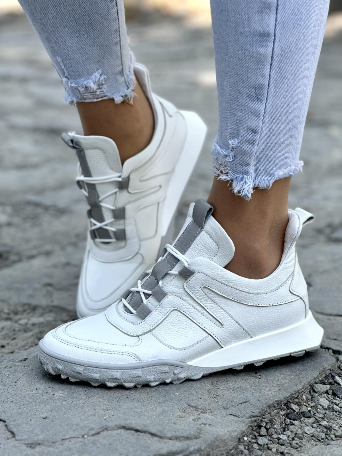 Biale-sneakersy-damskie-OLEKSY-ze-skory-naturalnej-polskiej-produkcji