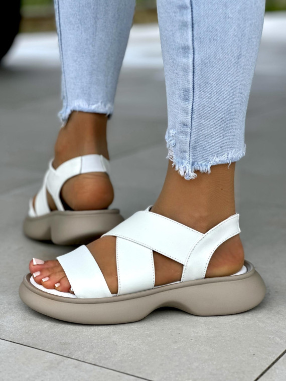 Biale-sandaly-damskie-skorzane-OLEKSY-polskiej-produkcji