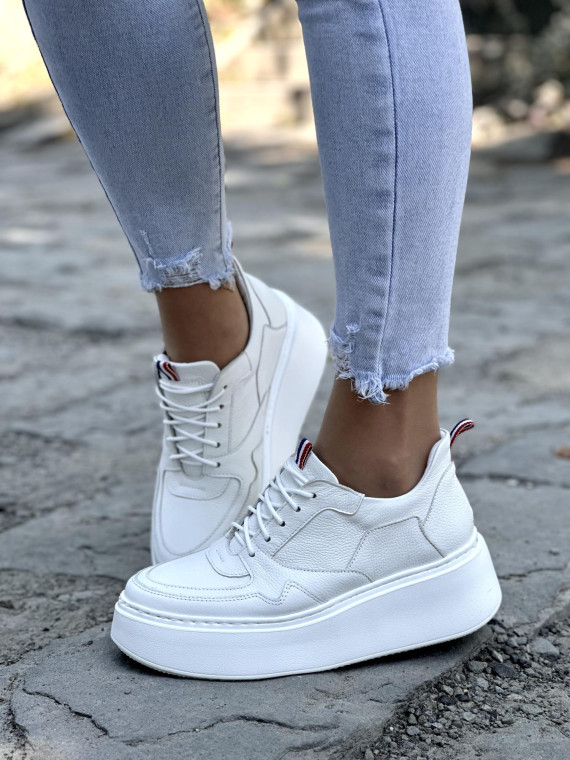 Biale-sneakersy-damskie-OLEKSY-ze-skory-naturalnej-polskiej-produkcji