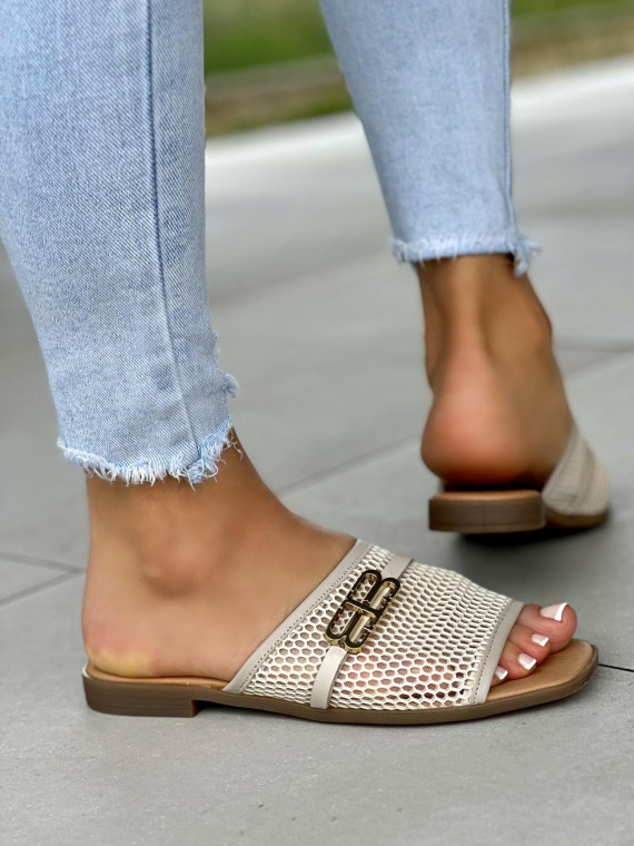 Beżowe klapki damskie ze skóry naturalnej OLEKSY polskiej produkcji