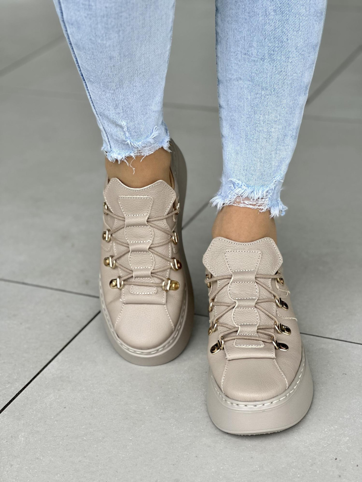 Bezowe-trampki-damskie-skorzane-OLEKSY-polskiej-produkcji