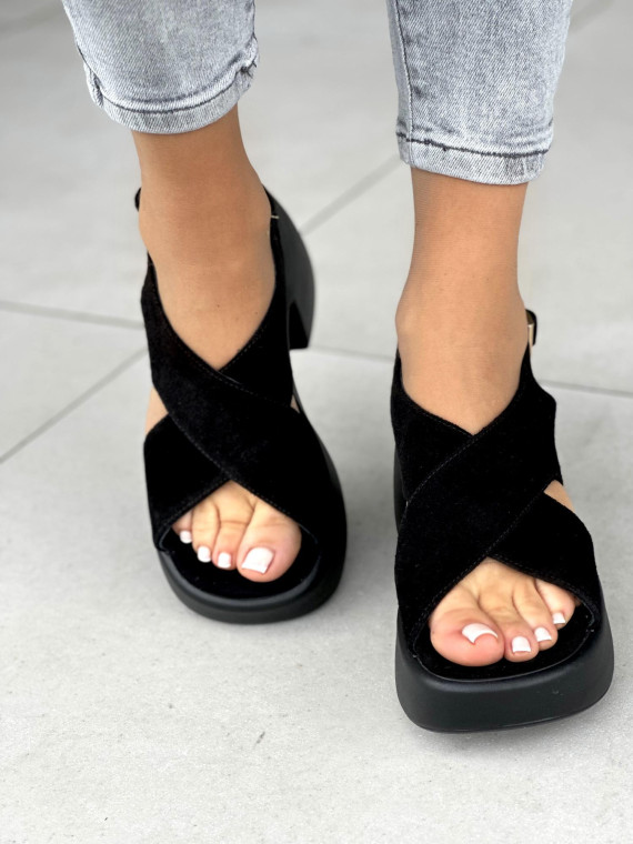 Czarne modowe sandały damskie OLEKSY ze skóry naturalnej polskiej produkcji