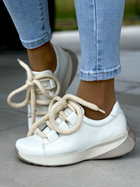 Białe sneakersy damskie OLEKSY ze skóry naturalnej polskiej produkcji