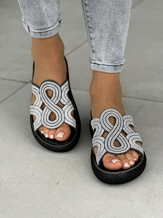 Piękne srebrne klapki damskie OLEKSY polskiej produkcji