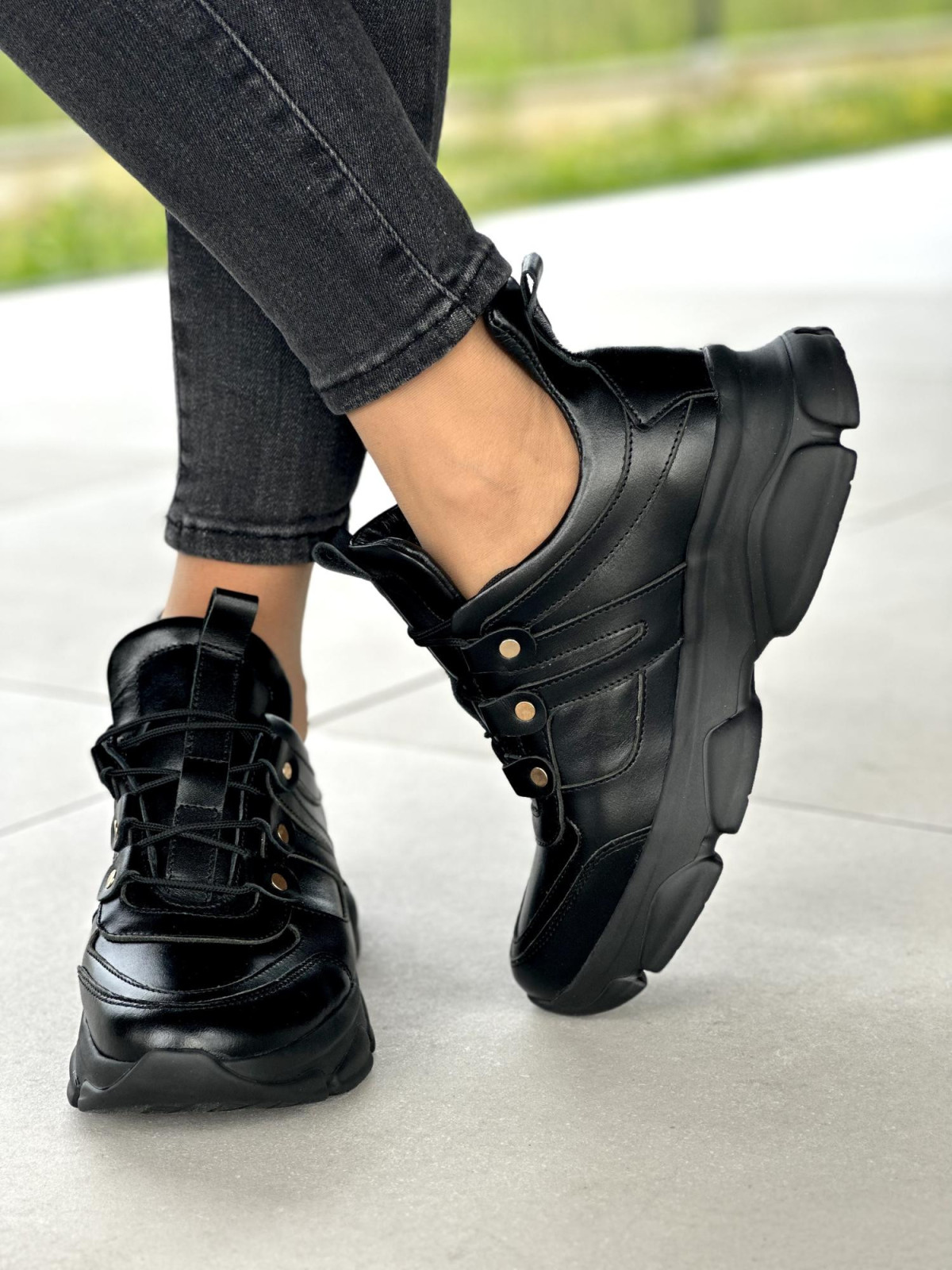 Czarne sneakersy damskie skórzane OLEKSY polskiej produkcji