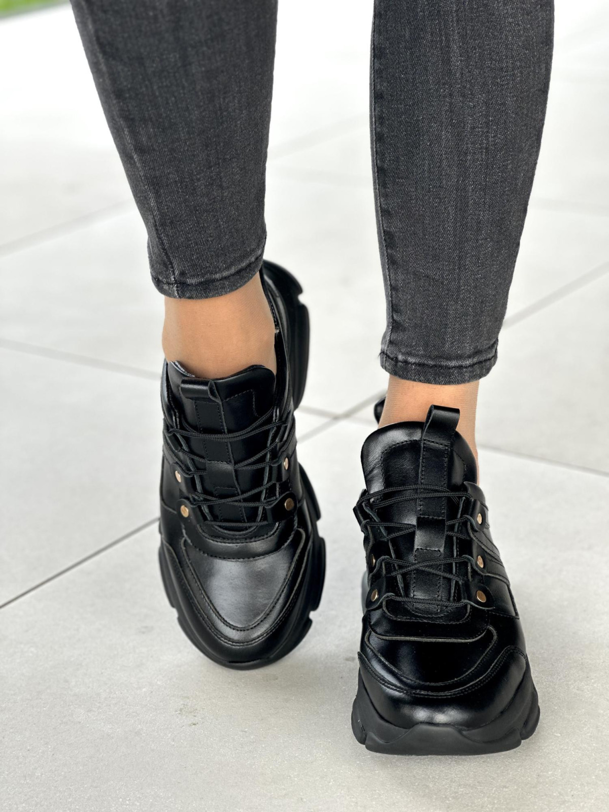 Czarne sneakersy damskie skórzane OLEKSY polskiej produkcji