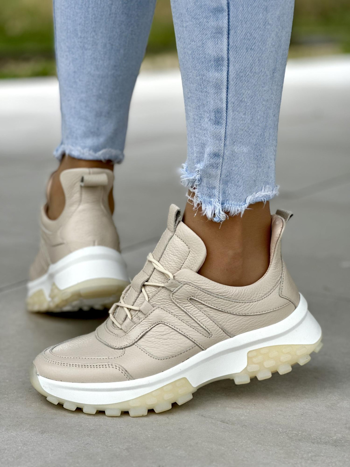 Piękne beżowe sneakersy damskie skórzane OLEKSY polskiej produkcji na grubej podeszwie