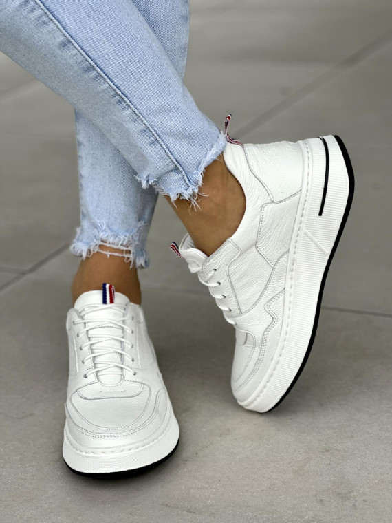 Białe sneakersy damskie OLEKSY ze skóry naturalnej polskiej produkcji
