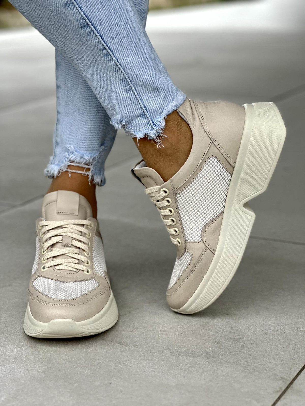 Sneakersy beżowe ze skóry naturalnej OLEKSY polskiej produkcji