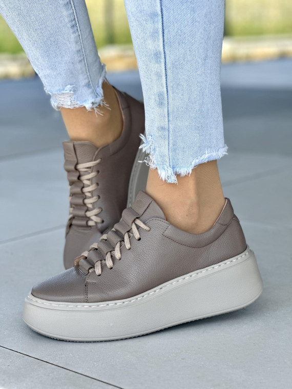 Beżowe trampki damskie skórzane OLEKSY polskiej produkcji na grubej podeszwie