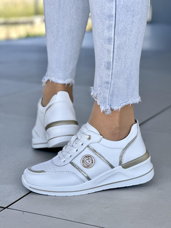 Białe sneakersy damskie ze skóry naturalnej