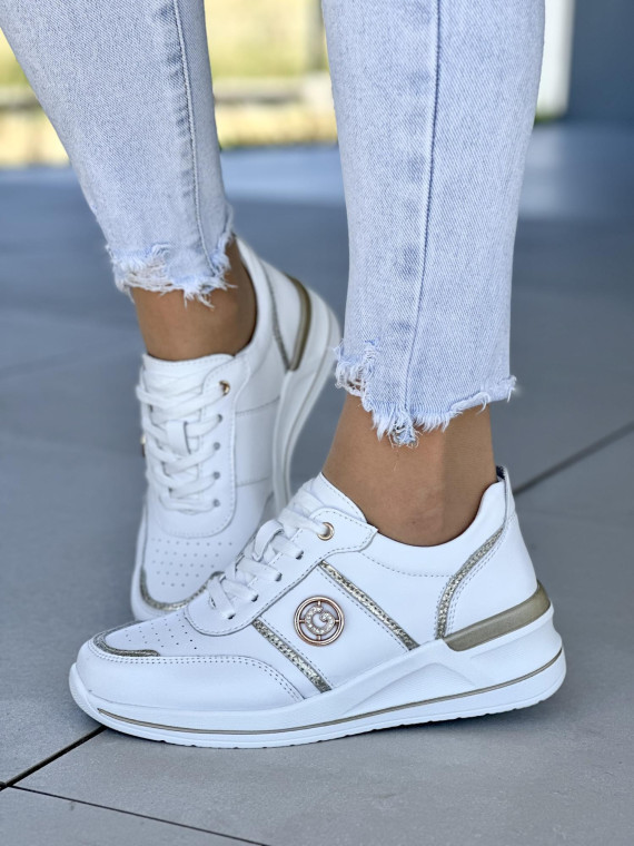 Białe sneakersy damskie ze skóry naturalnej