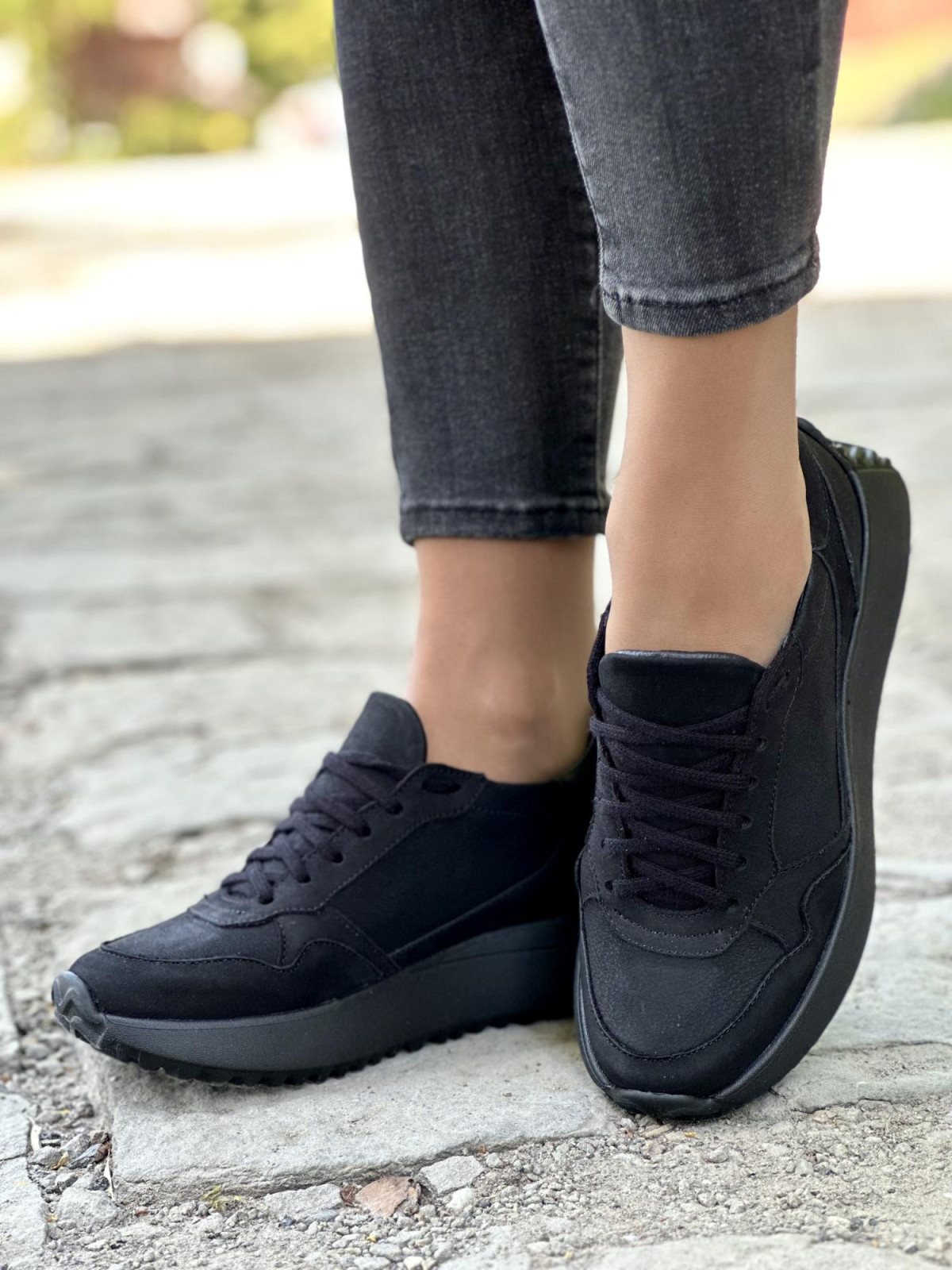 Czarne sneakersy damskie skórzane OLEKSY polskiej produkcji