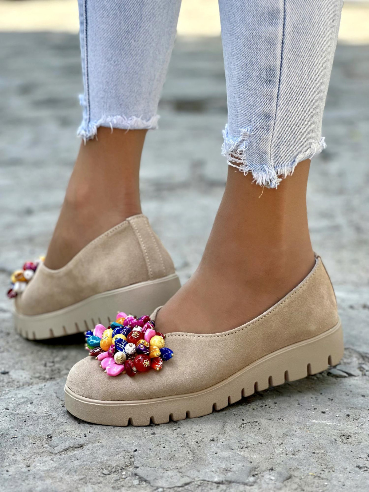 Beżowe baleriny damskie skórzane