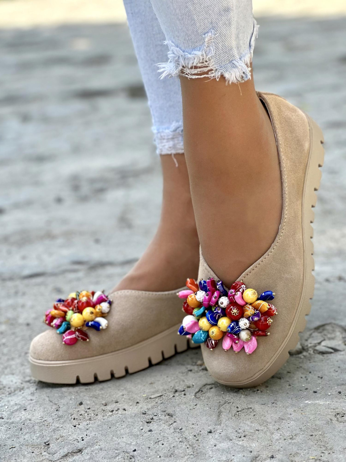 Beżowe baleriny damskie skórzane