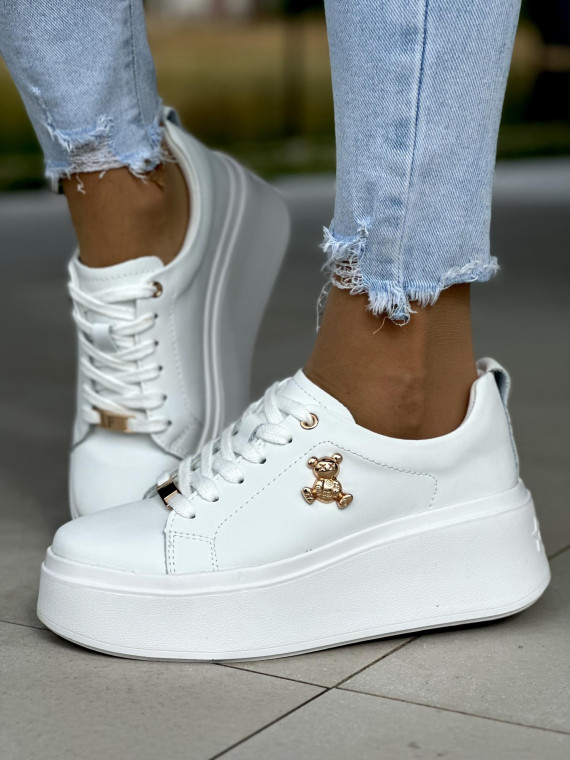 Białe trampki na grubym spodzie ze skóry naturalnej