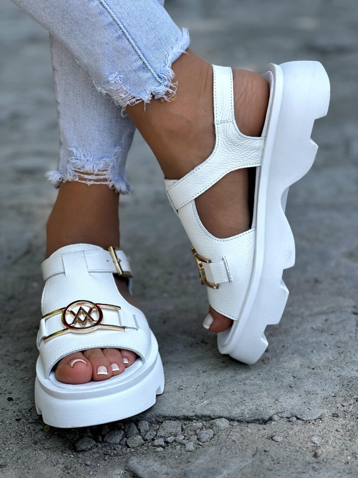 Białe sandały damskie skórzane OLEKSY polskiej produkcji