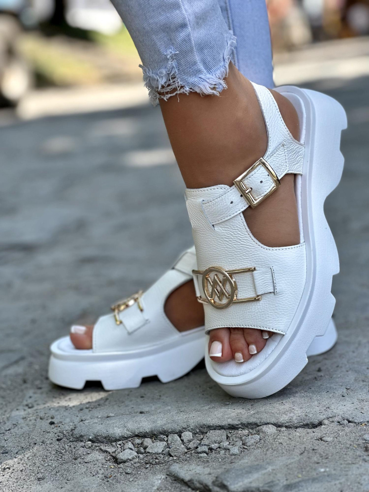 Białe sandały damskie skórzane OLEKSY polskiej produkcji